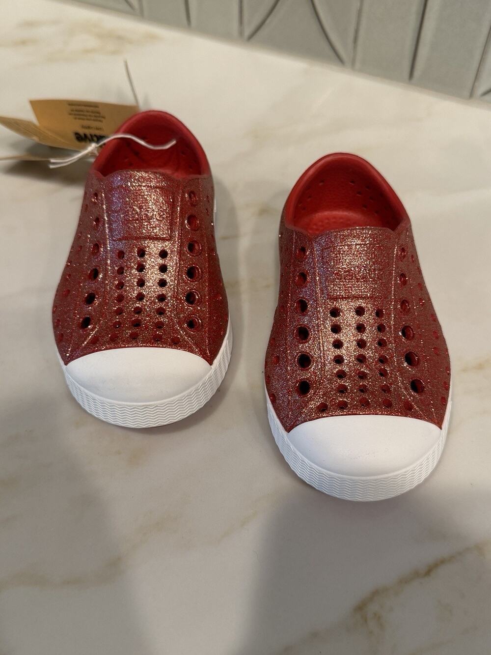 Native Jefferson Bio-Bling Shoes Toddler C5 Ruby Red Glitter NWT